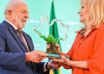 No Uruguai, Lula defende maior presença de mulheres na política